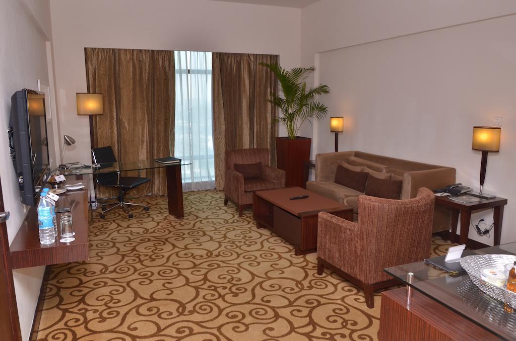 Country Inn & Suites By Radisson, Sahibabad Ghaziabad Bagian luar foto